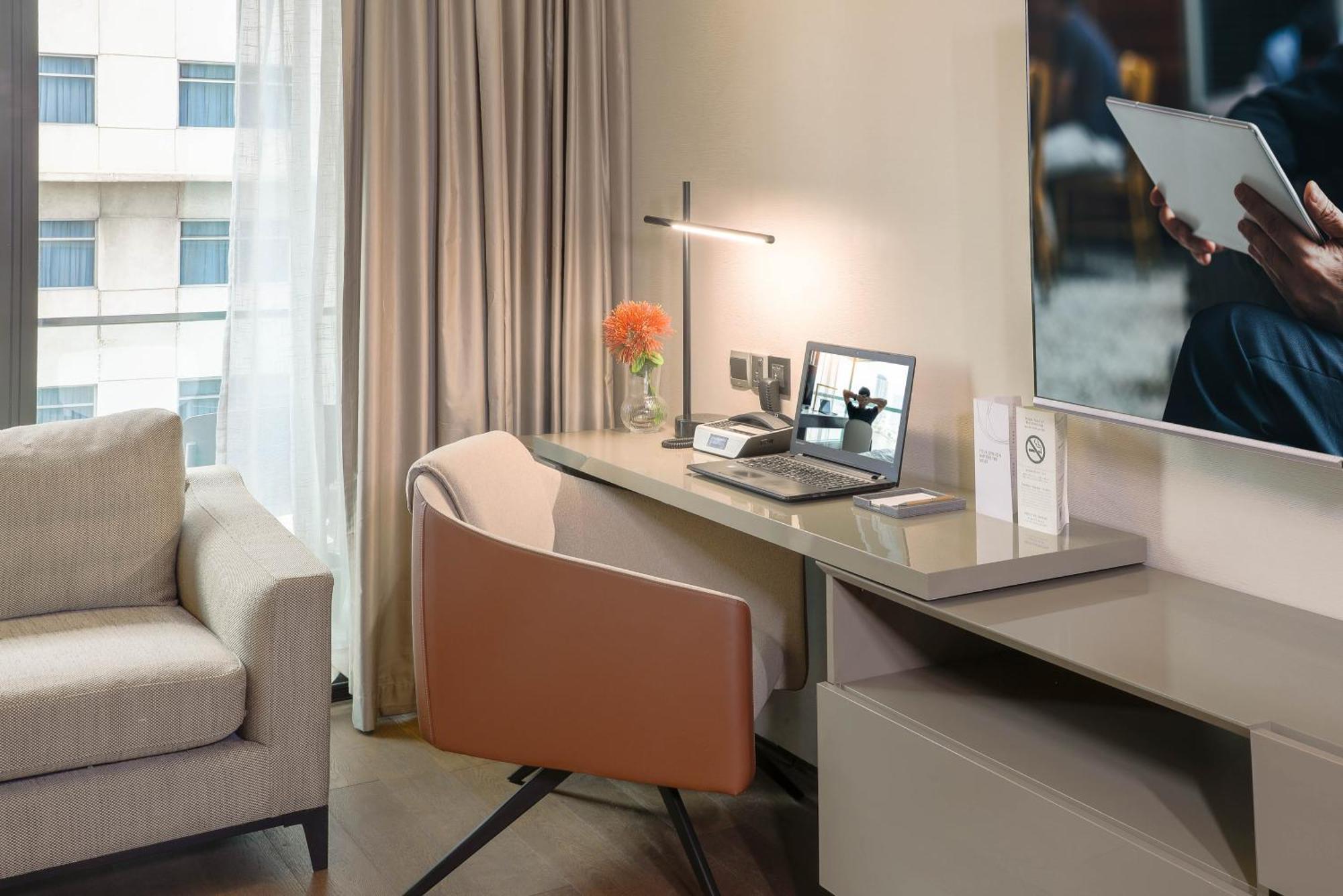 Hotel Oakwood Makati Avenue Makati City Esterno foto
